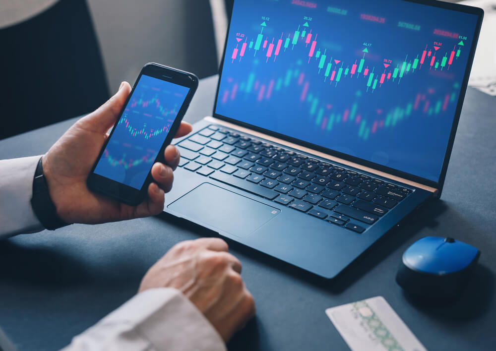 Официальные отчеты и презентации компаний